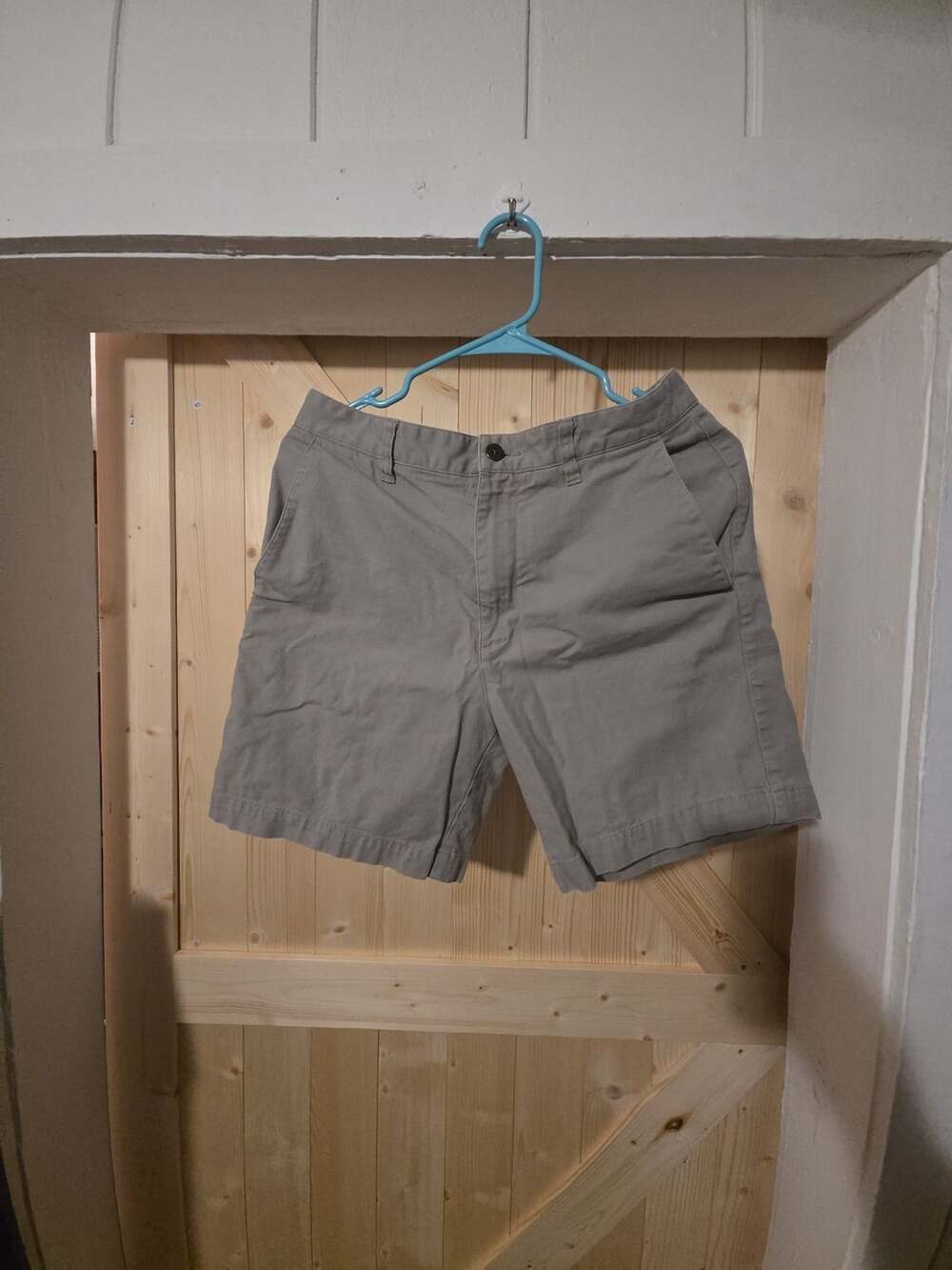 Gentle Teal Shorts Size 32 Gray Chino Casual